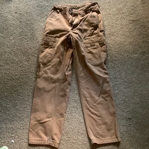 Duluth Trading. 30x34. Heavy canvas material. Super durable.